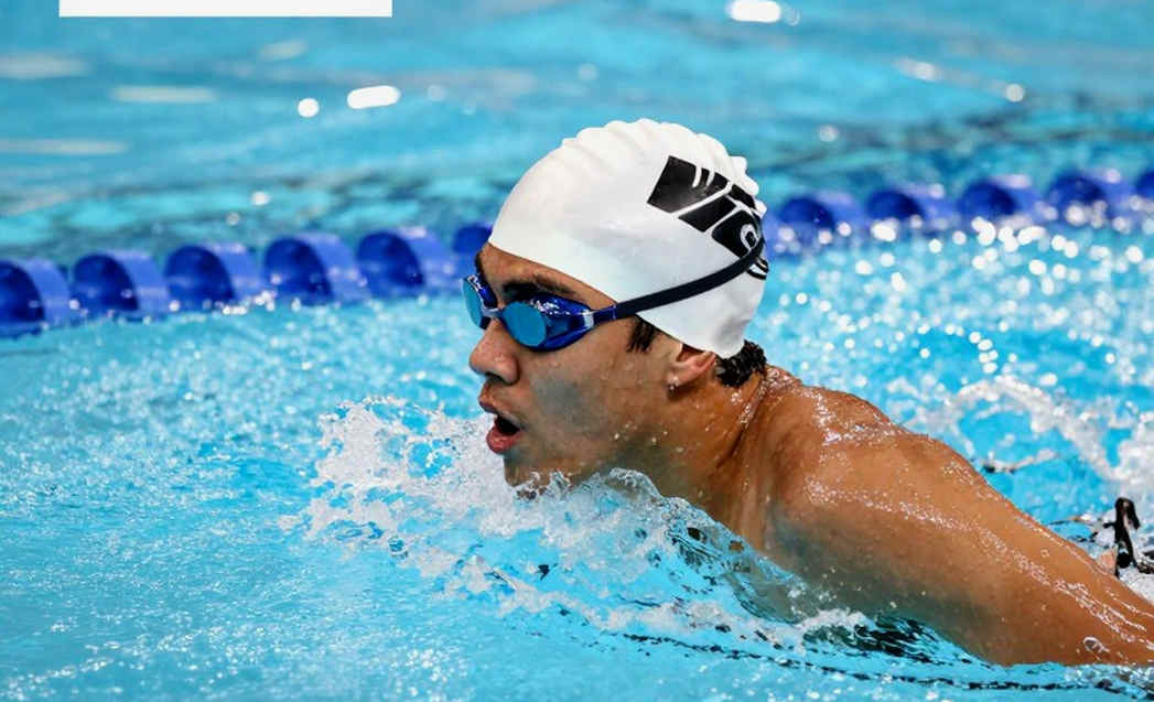 2:04.83 — A World Record Built on the First 100 Metres, Not the Final 50 2:04.83 — A World Record Built on the First 100 Metres, Not the Final 50