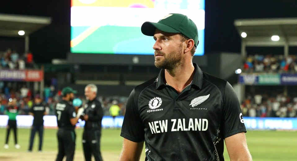 Durban Day One: A 33-Ball Duck, Nortje's Fire, and a Quiet 63-Run Repair Durban Day One: A 33-Ball Duck, Nortje's Fire, and a Quiet 63-Run Repair