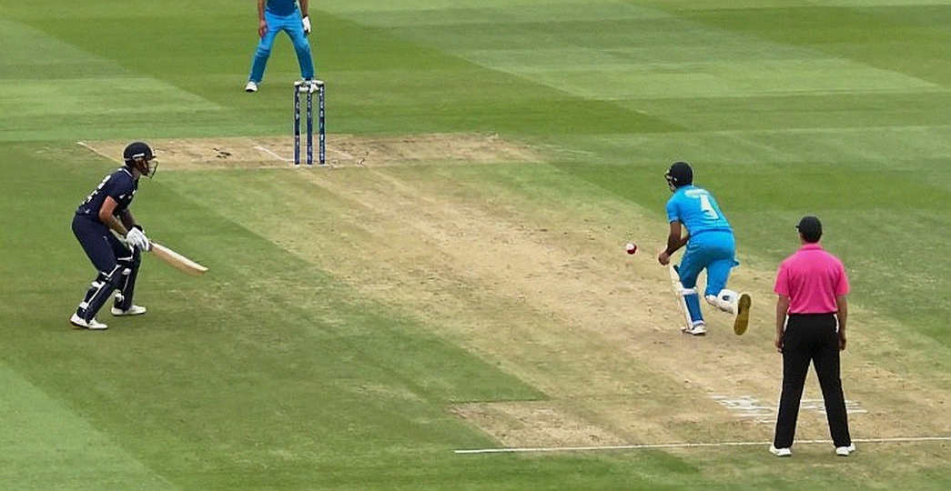 First-Ball Strike, 150th Wicket: Australia's New-Ball Model in the Brisbane Breeze