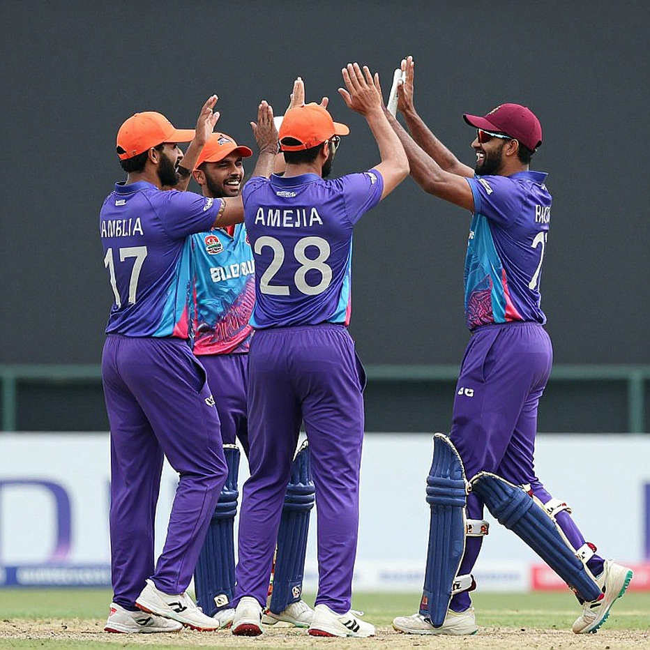 ডারবানের সিম-প্রশ্ন: নর্তিয়ের ফেরা এবং লাঞ্চের শেষ বলে লেখা উত্তর