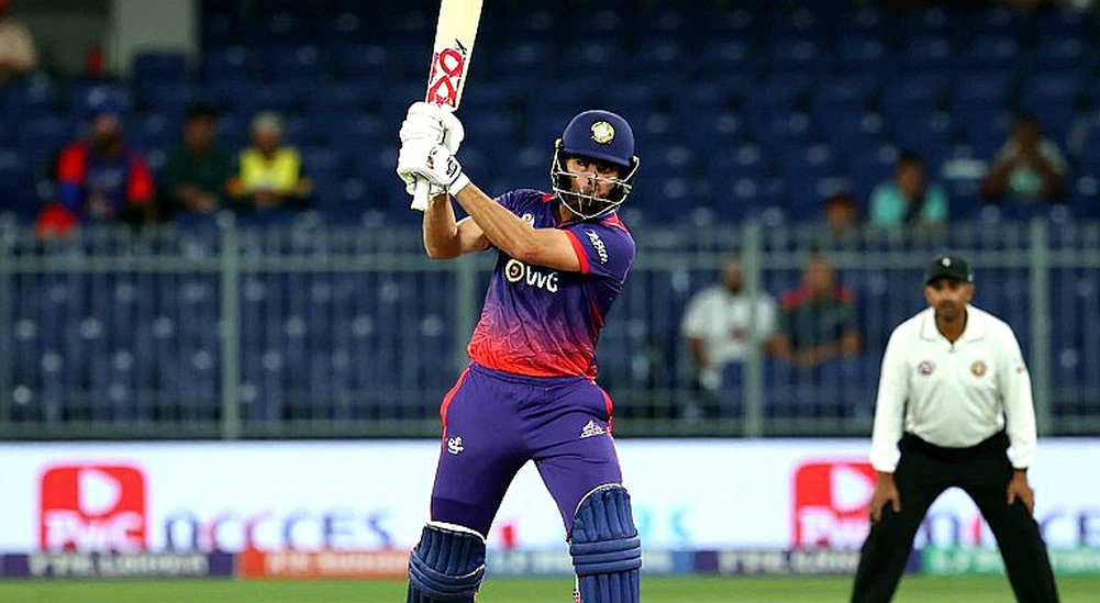 Empty Archive, Empty Notebook: The Shape of Absence in Cricket Analysis Empty Archive, Empty Notebook: The Shape of Absence in Cricket Analysis