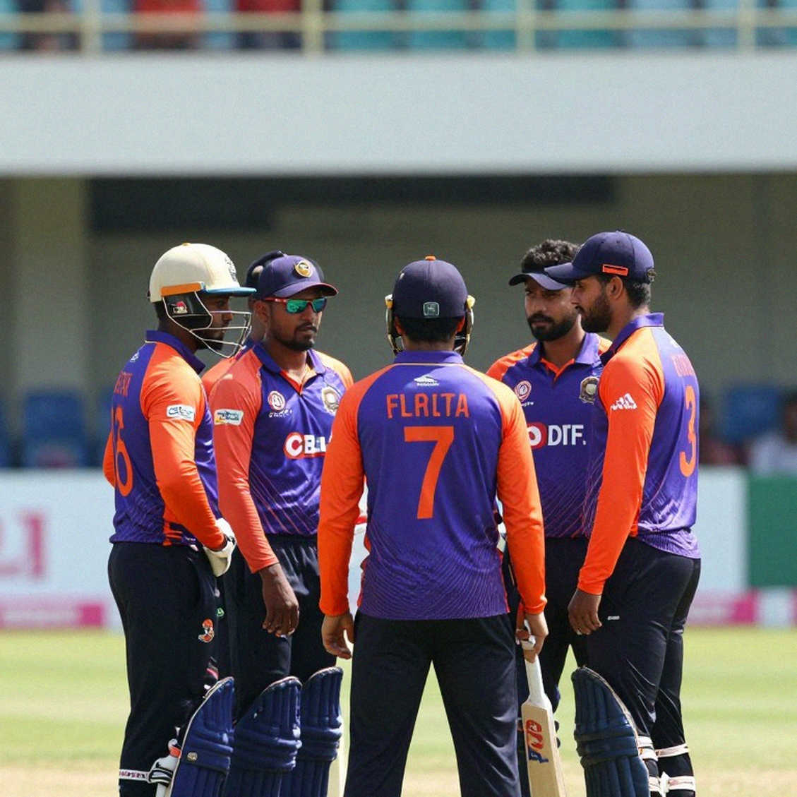শেষ দশ ওভারের খতিয়ান: এশিয়া কাপের পতন, ক্লান্তি এবং একটি দলের ভেতরের ঘড়ি শেষ দশ ওভারের খতিয়ান: এশিয়া কাপের পতন, ক্লান্তি এবং একটি দলের ভেতরের ঘড়ি